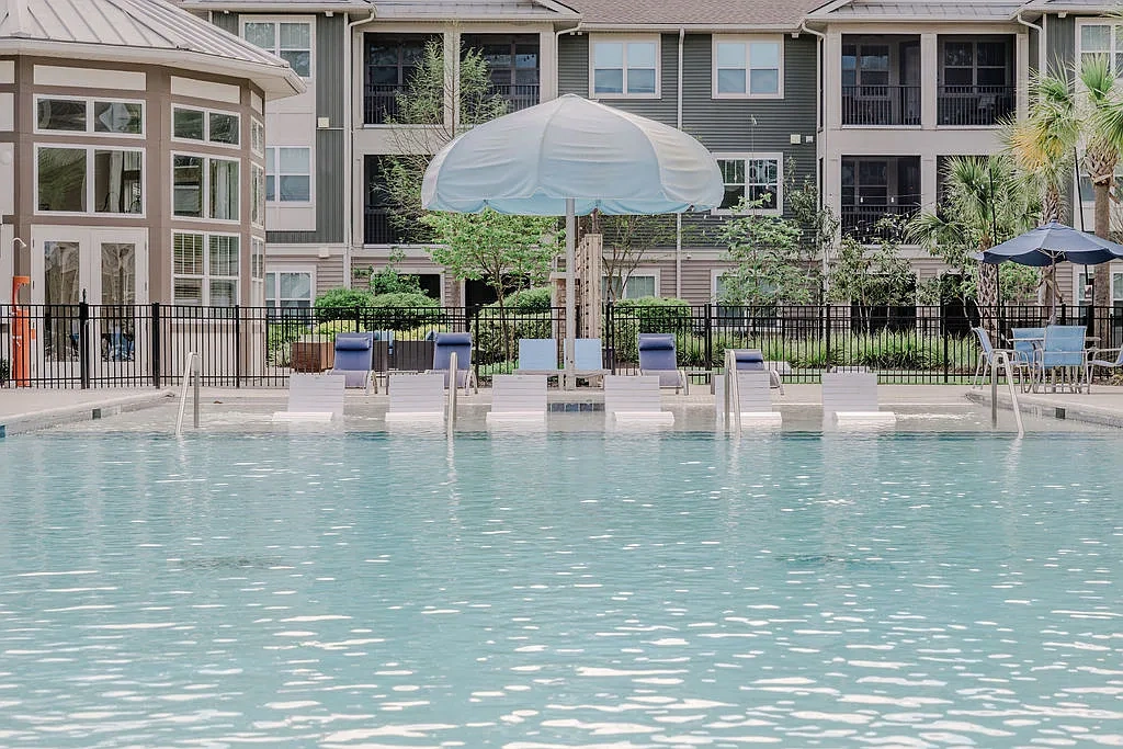 Mystic Bluff Apartments – photo 3