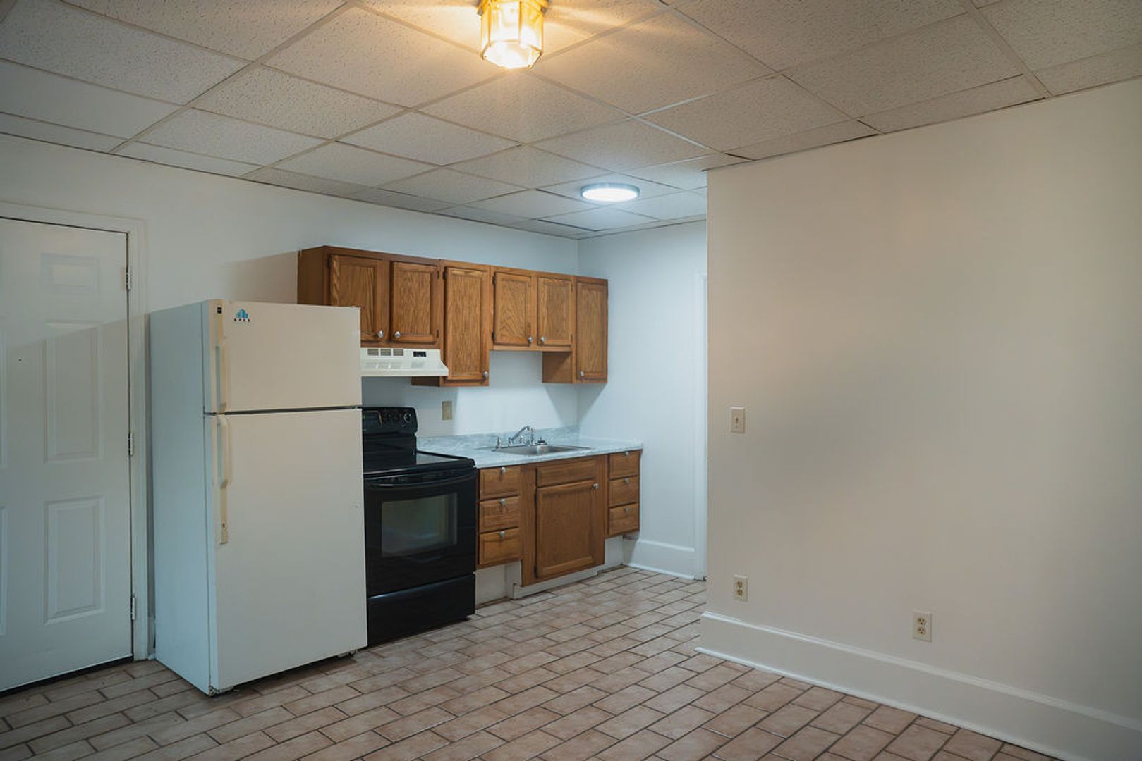 415 Wyandotte St unit Unit 1 – photo 3