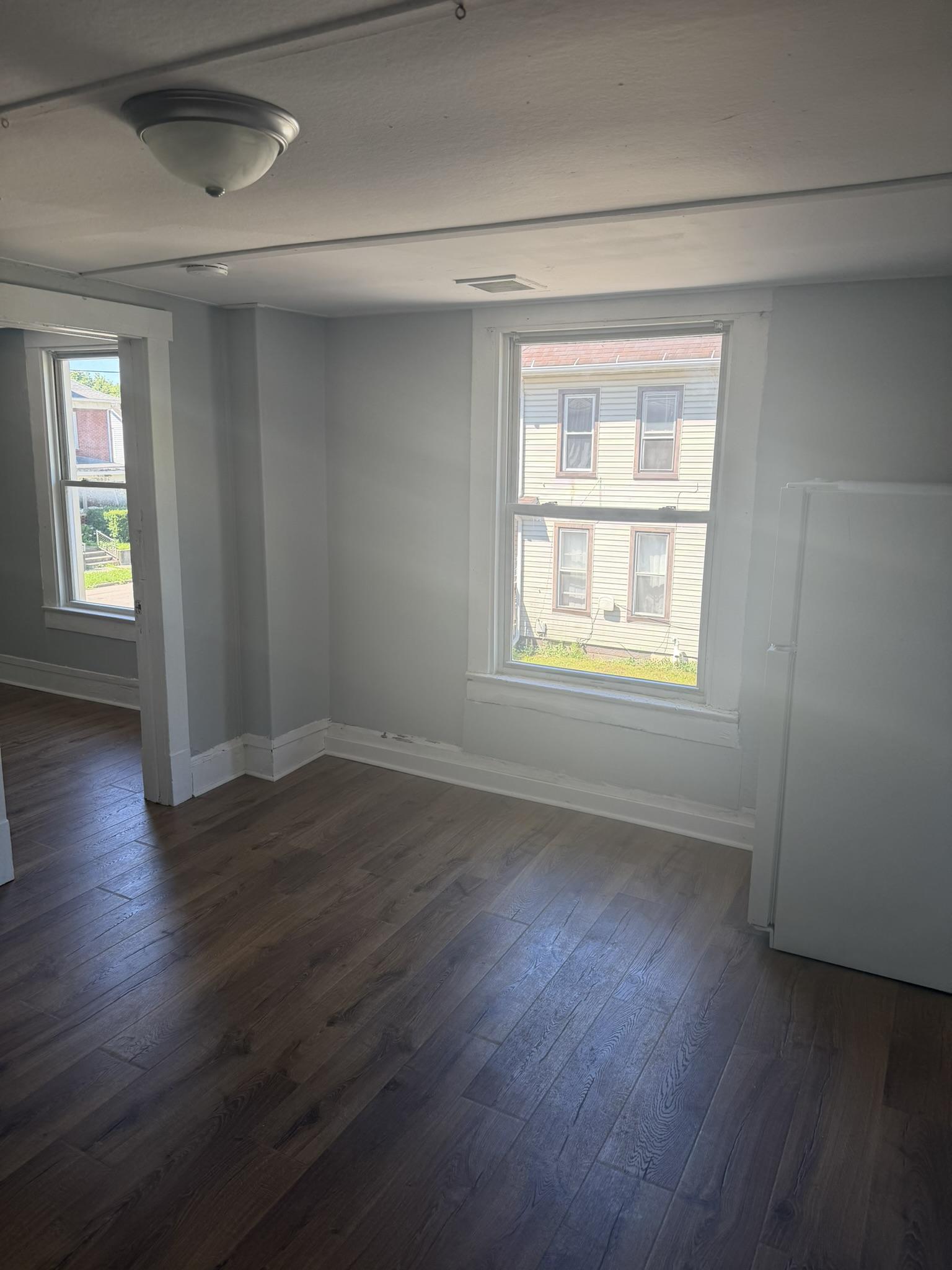 403 Maple Ave unit B – photo 4