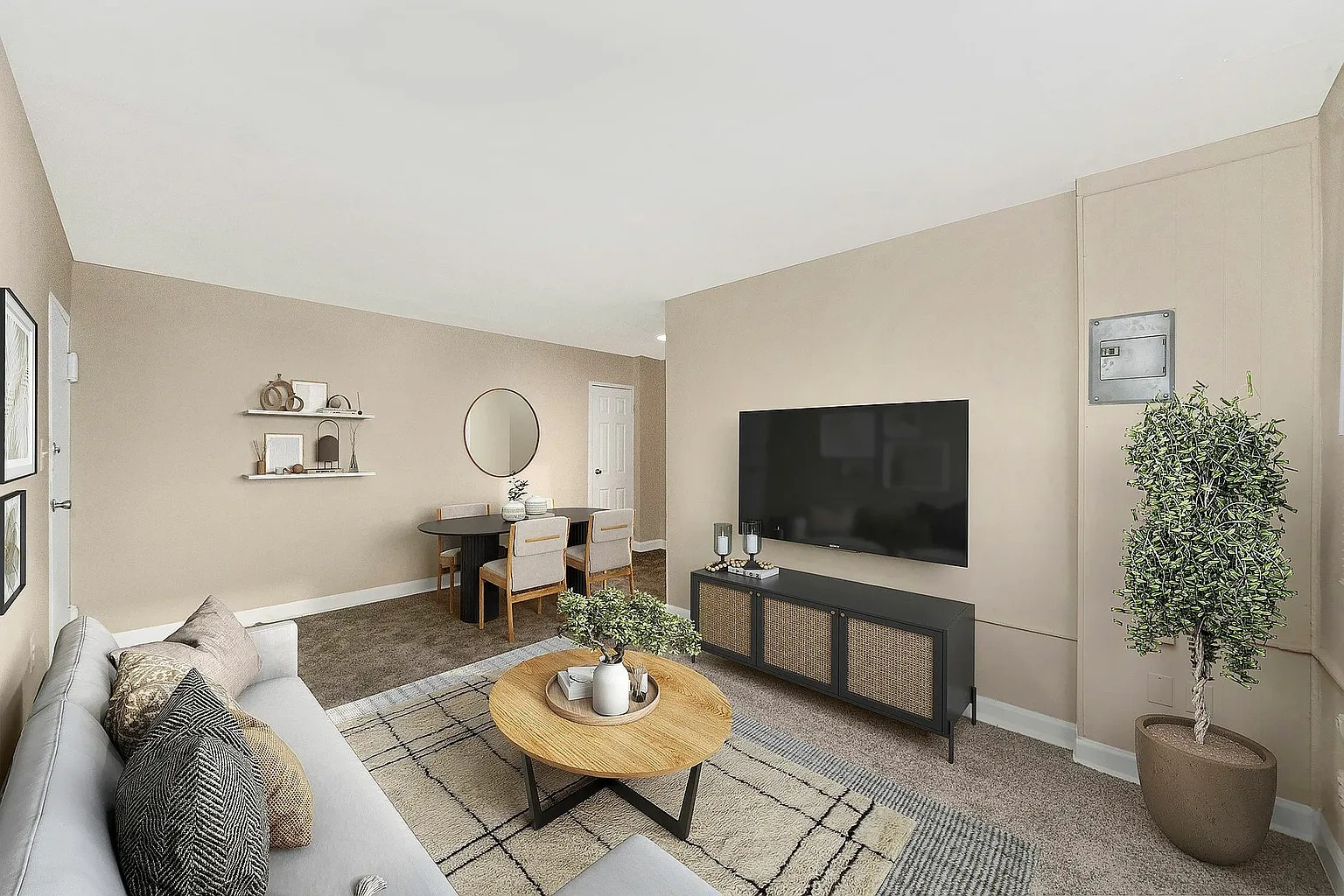 South Pointe Apartments – photo 3