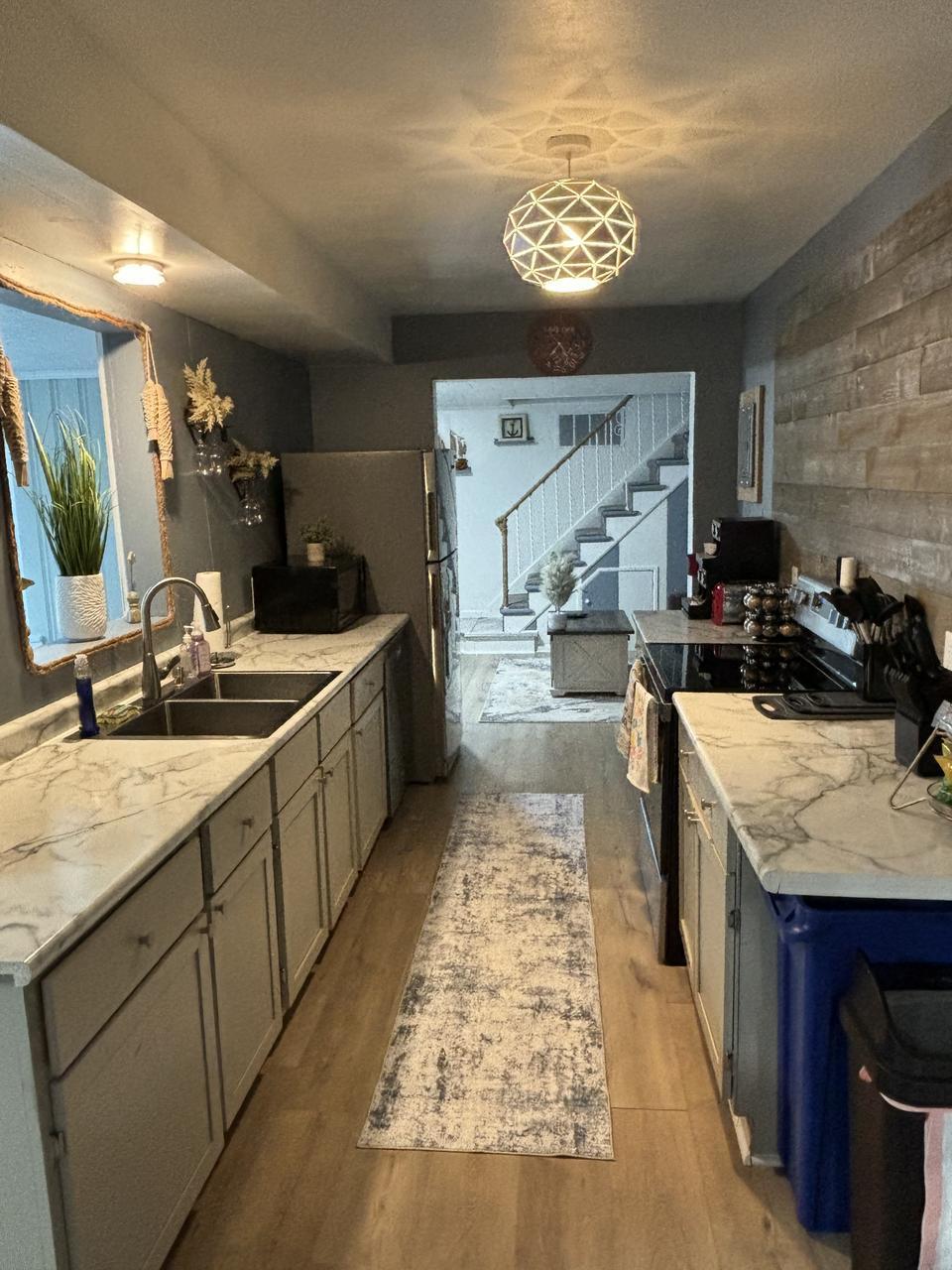 727 Madison St – photo 2