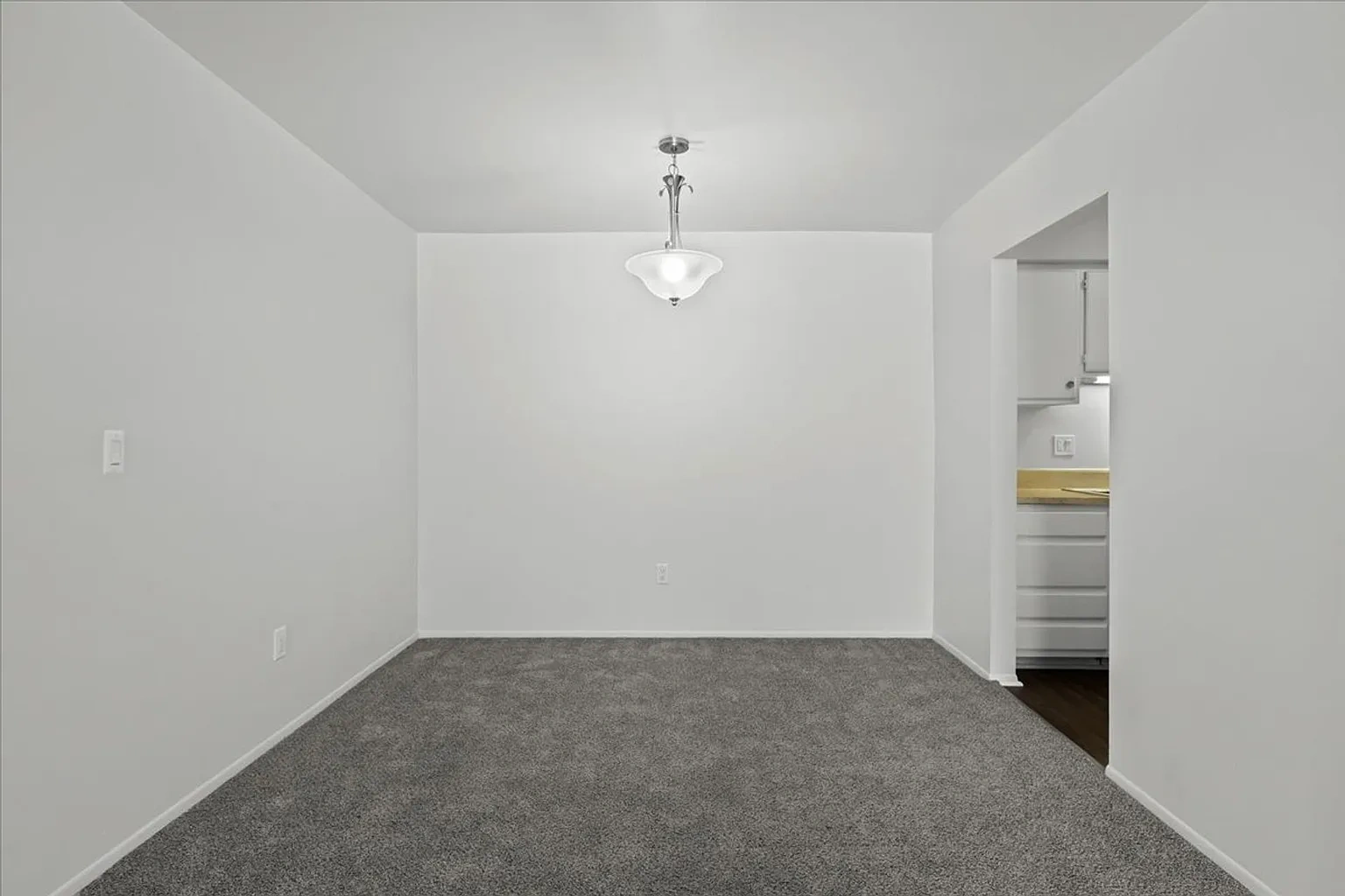 Willow Tree Apartments – photo 5