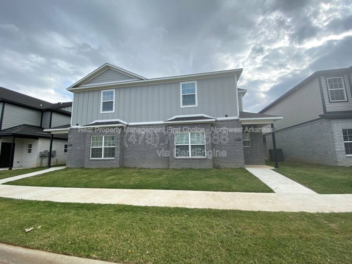 929 S Amarillo Ave unit 929 1 – photo 2