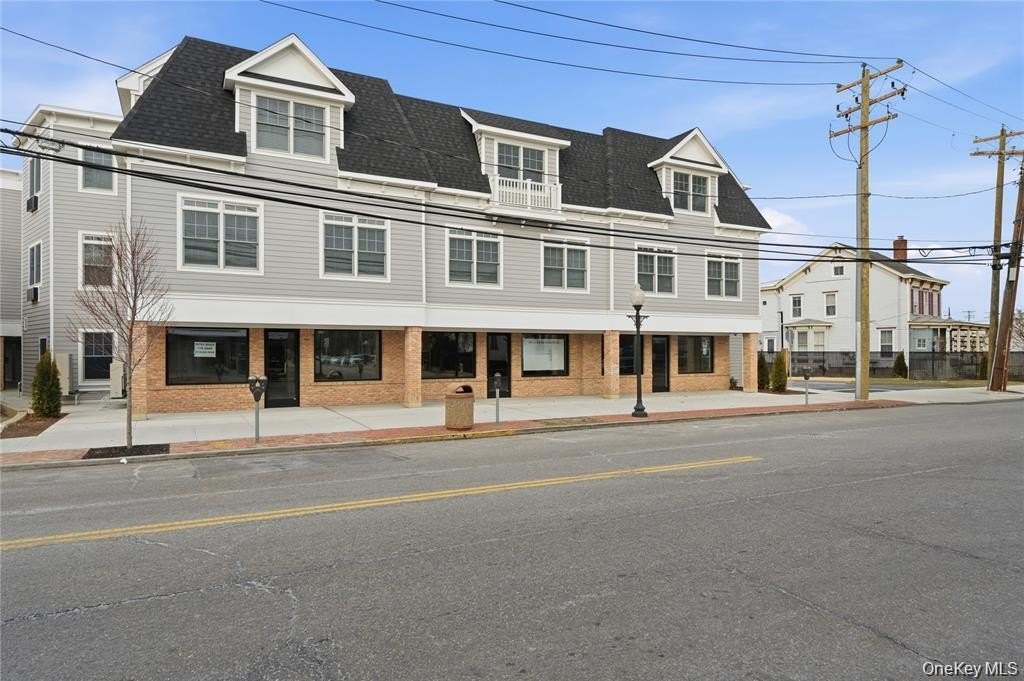 180 Deer Park Ave #307 – photo 2