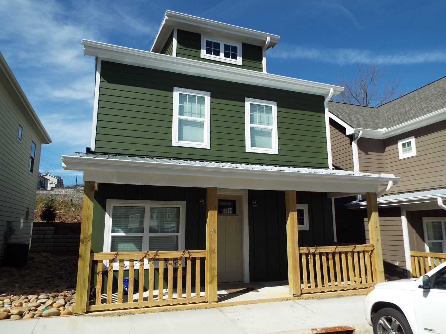 1 Landing Ln – photo 3