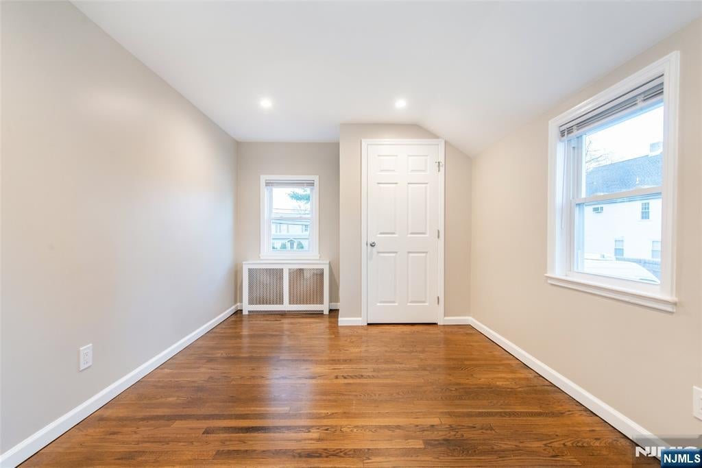 189 Washington Ave unit 2nd Floor – photo 2