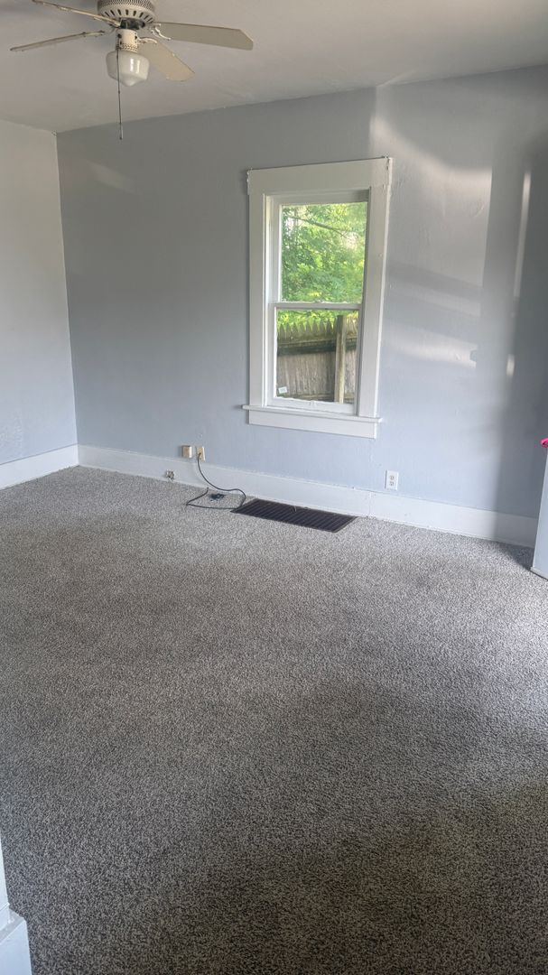 343 Russell St unit 1 – photo 2