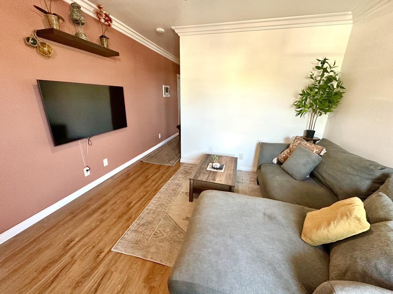337 30th St – photo 3