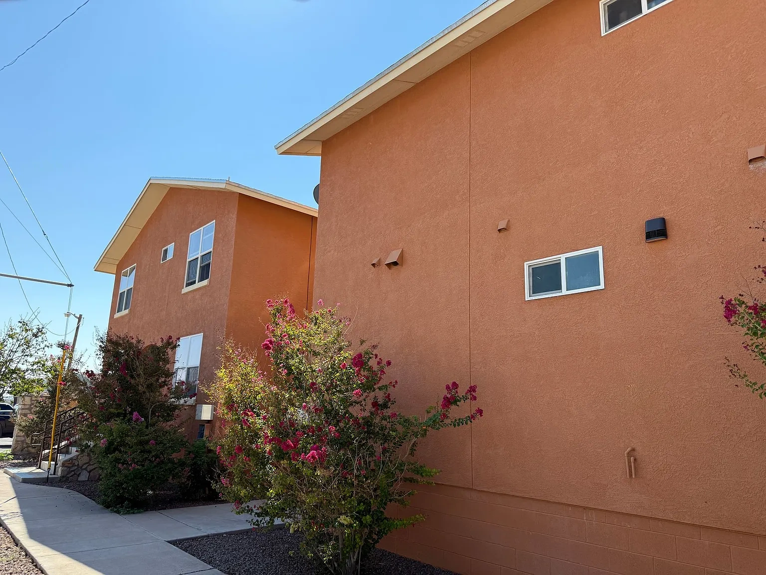 Diana Drive Apartments – photo 5