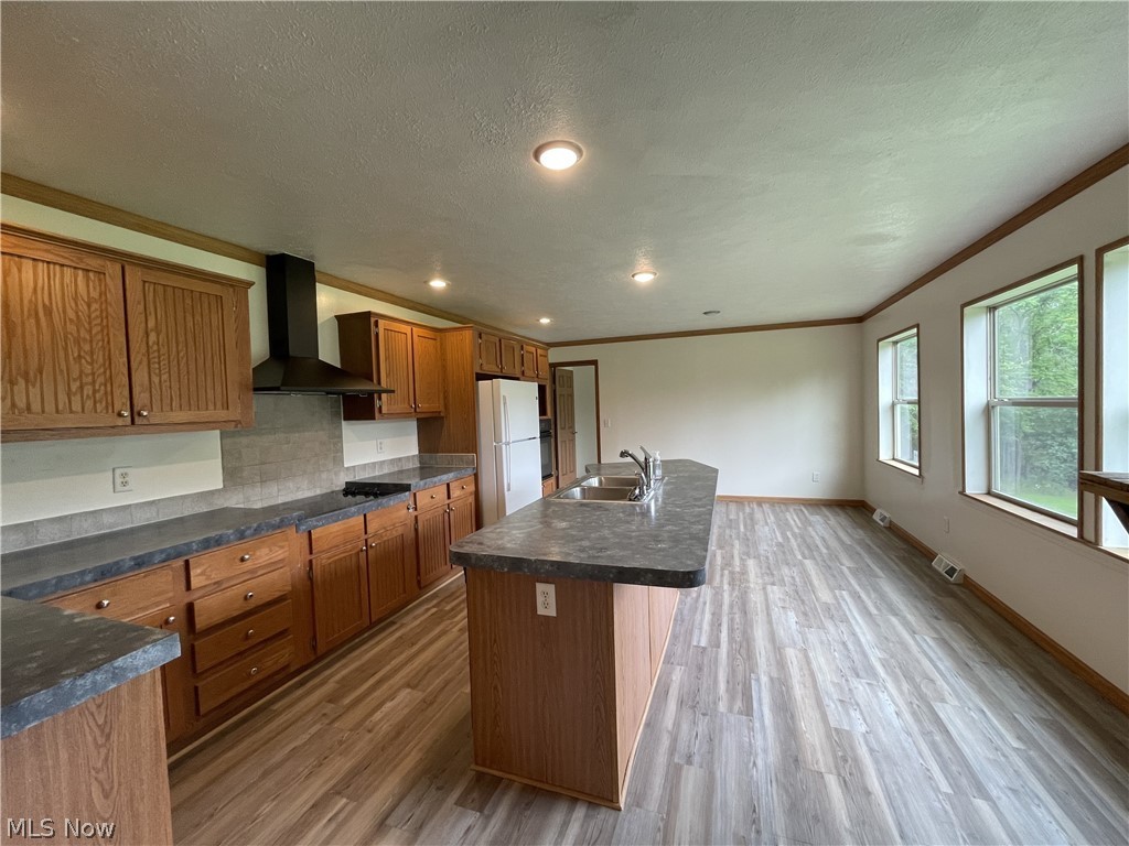 8891 Corwin Rd – photo 5