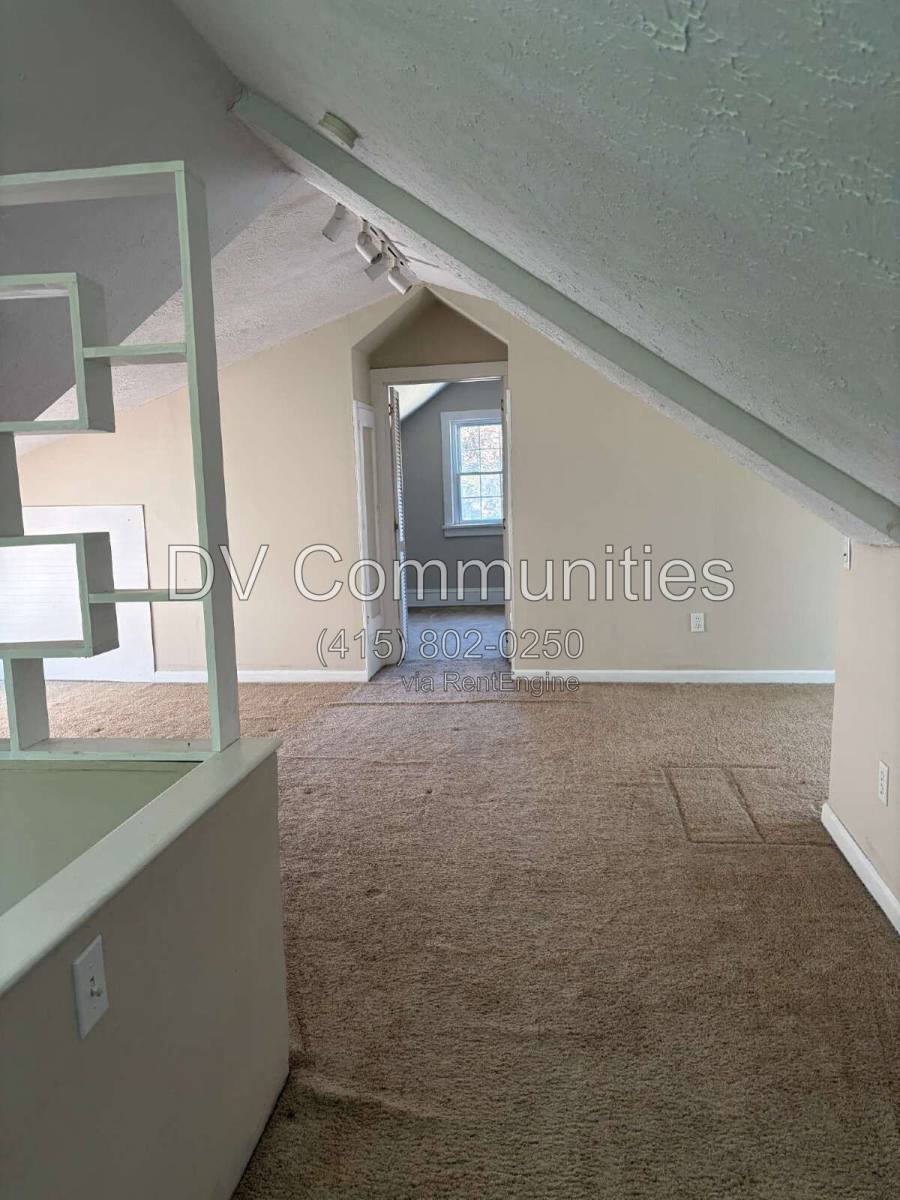 9110 Rosewood Ave – photo 2