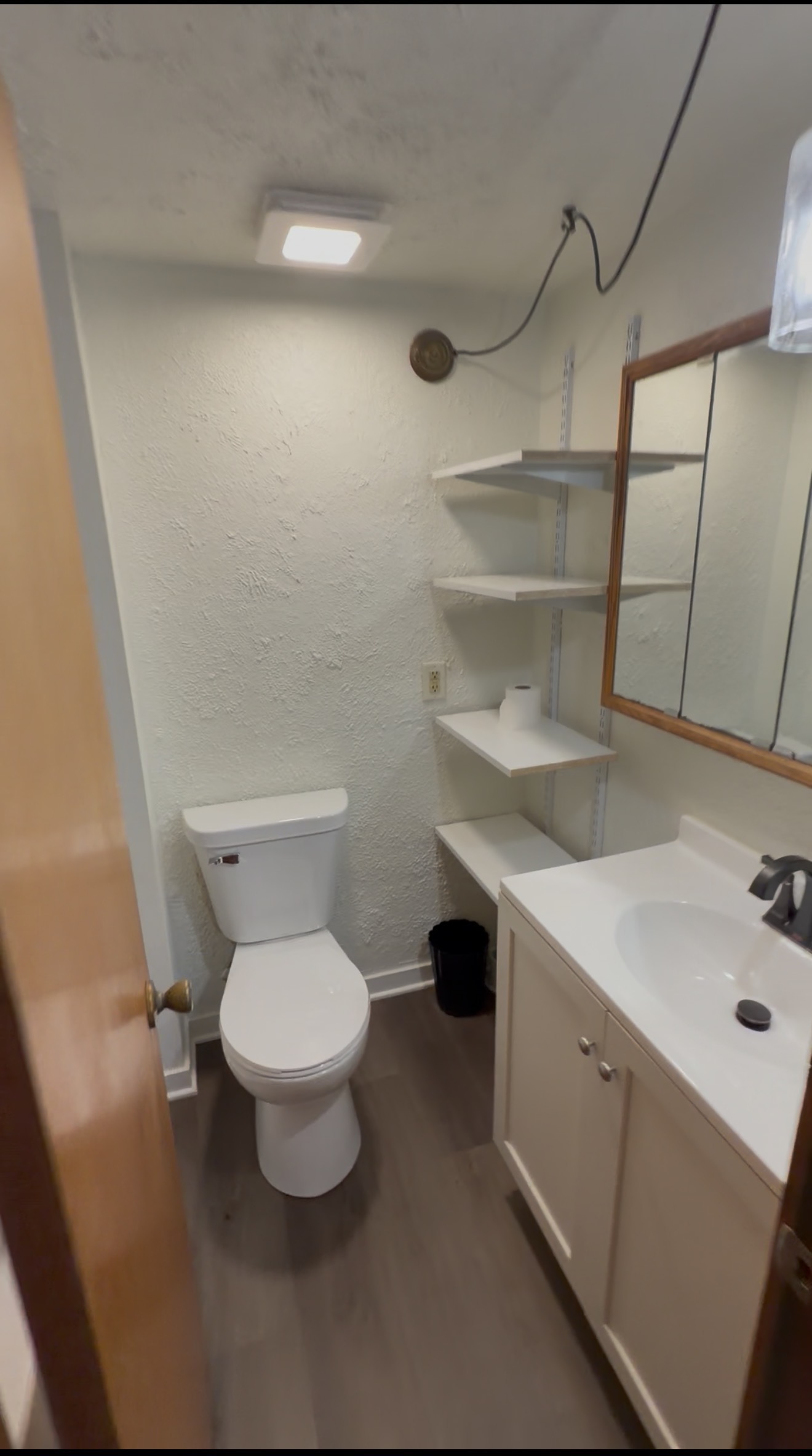 7547 22nd Ave unit Upper north – photo 1