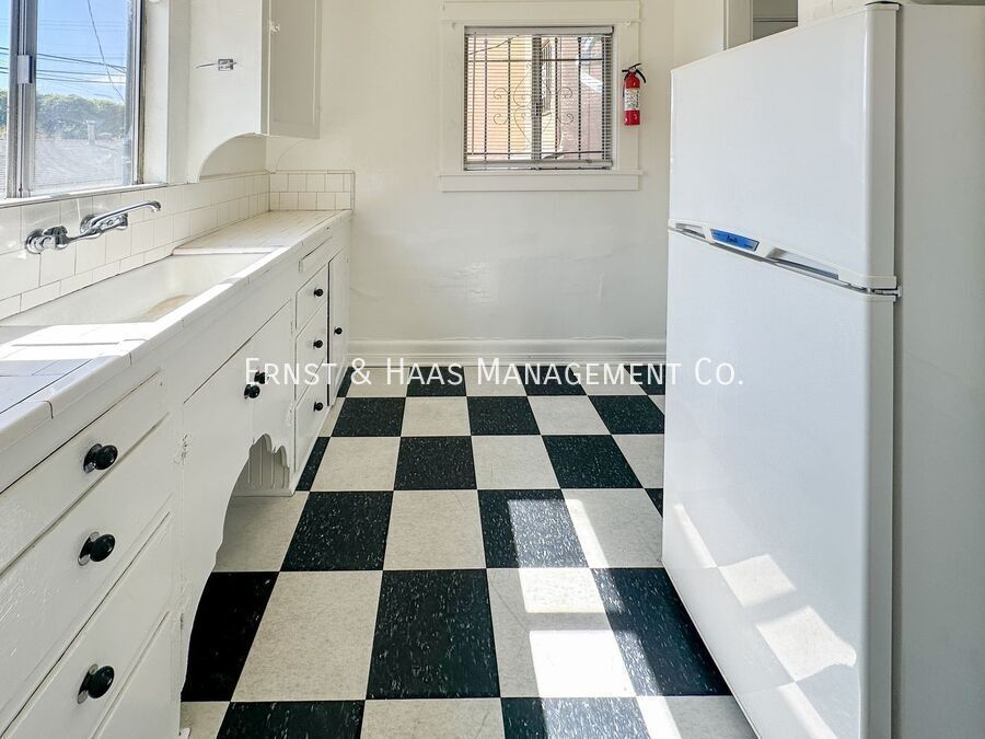 1618 E 4th St – photo 5