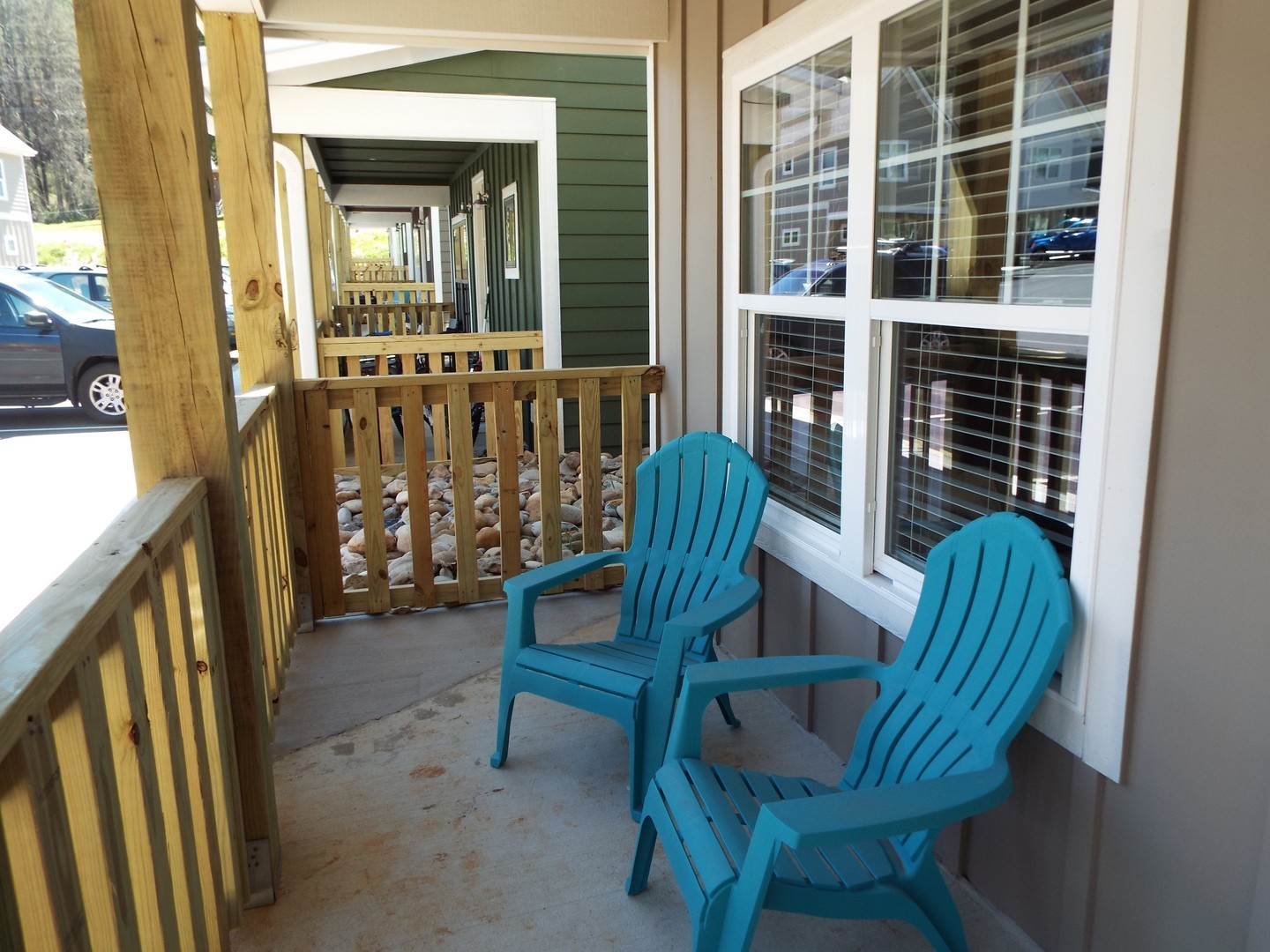 1 Landing Ln – photo 4