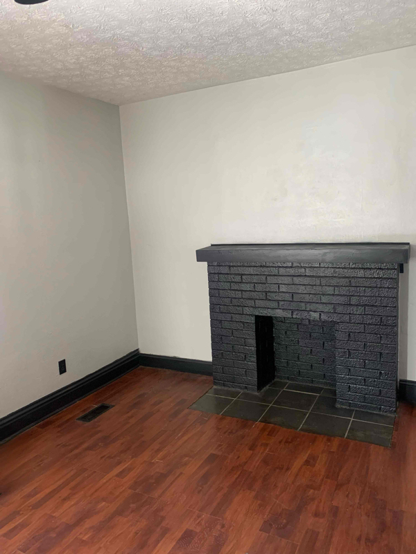 813 11th St W – photo 4