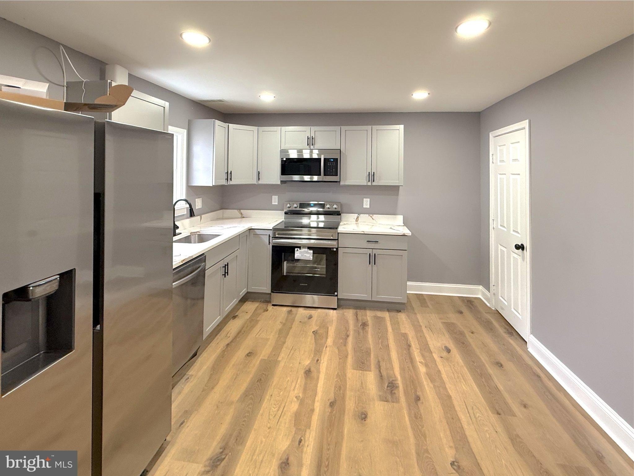 3703 6th St #2 – photo 2