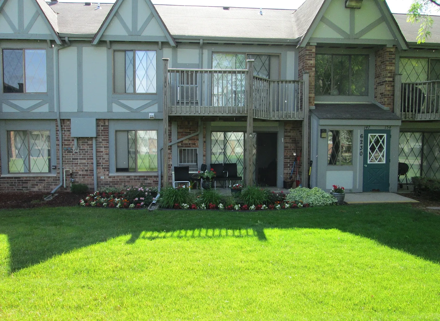 Fox Glen Apartments & Fitness Club – photo 1