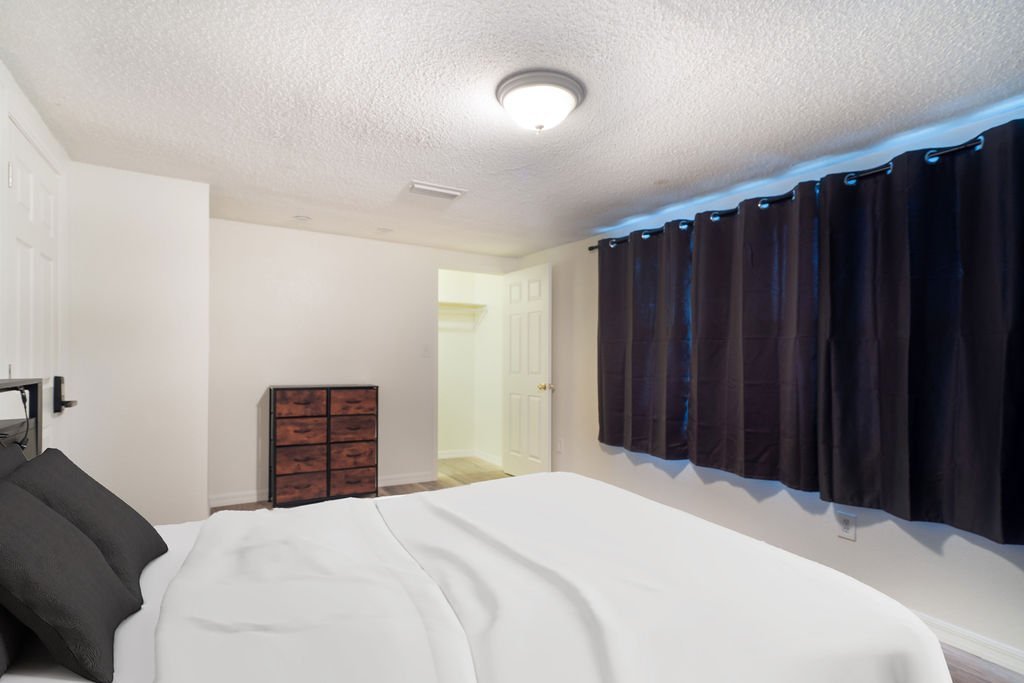 7407 Duke Dr – photo 2