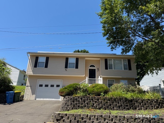 83 Essex Ave – photo 1