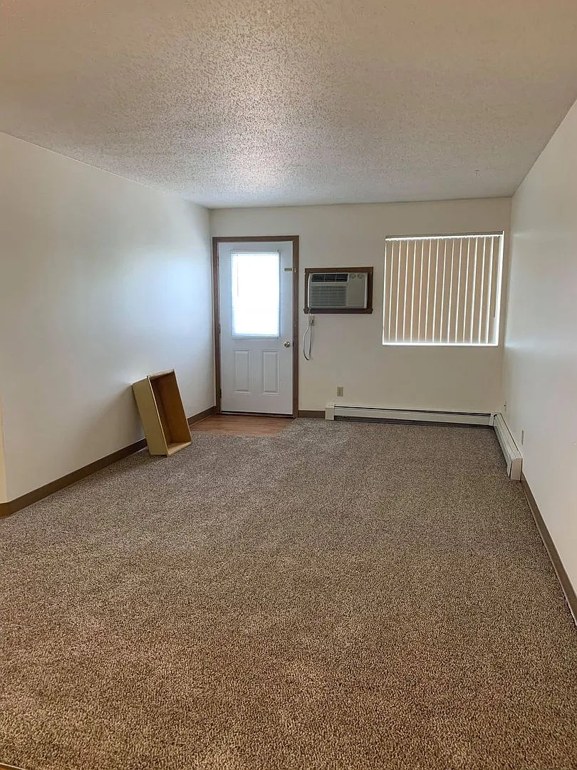 Dakota E & W Apartments – Floor plan