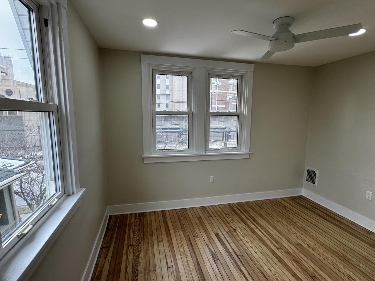 631 Shady Dr E – photo 3