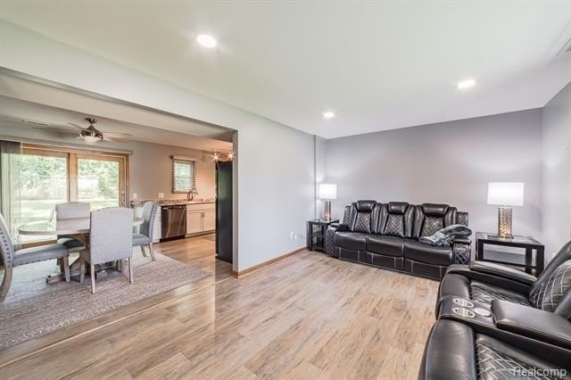 1034 Parkway St – photo 4