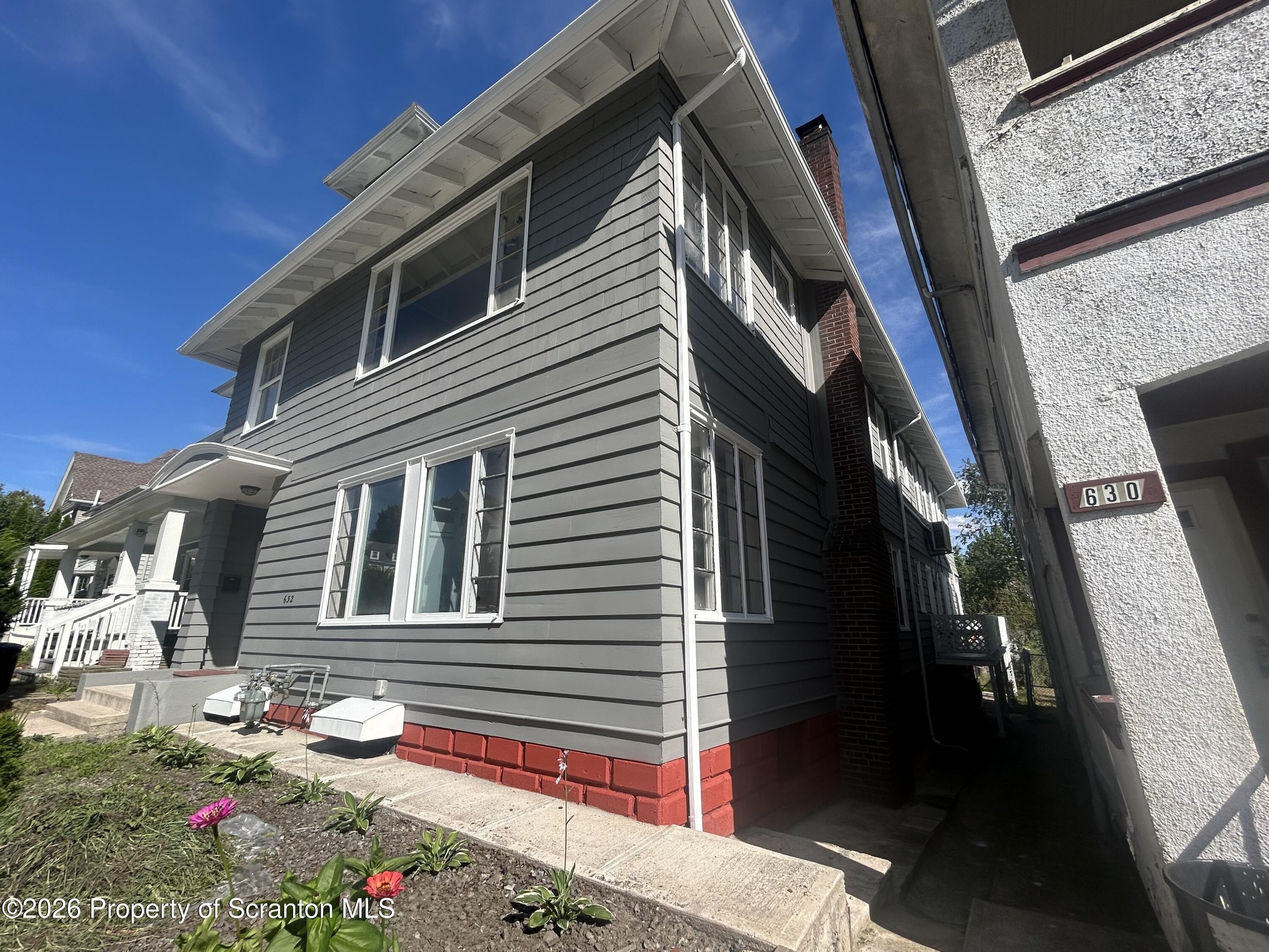 632 N Irving Ave – photo 2