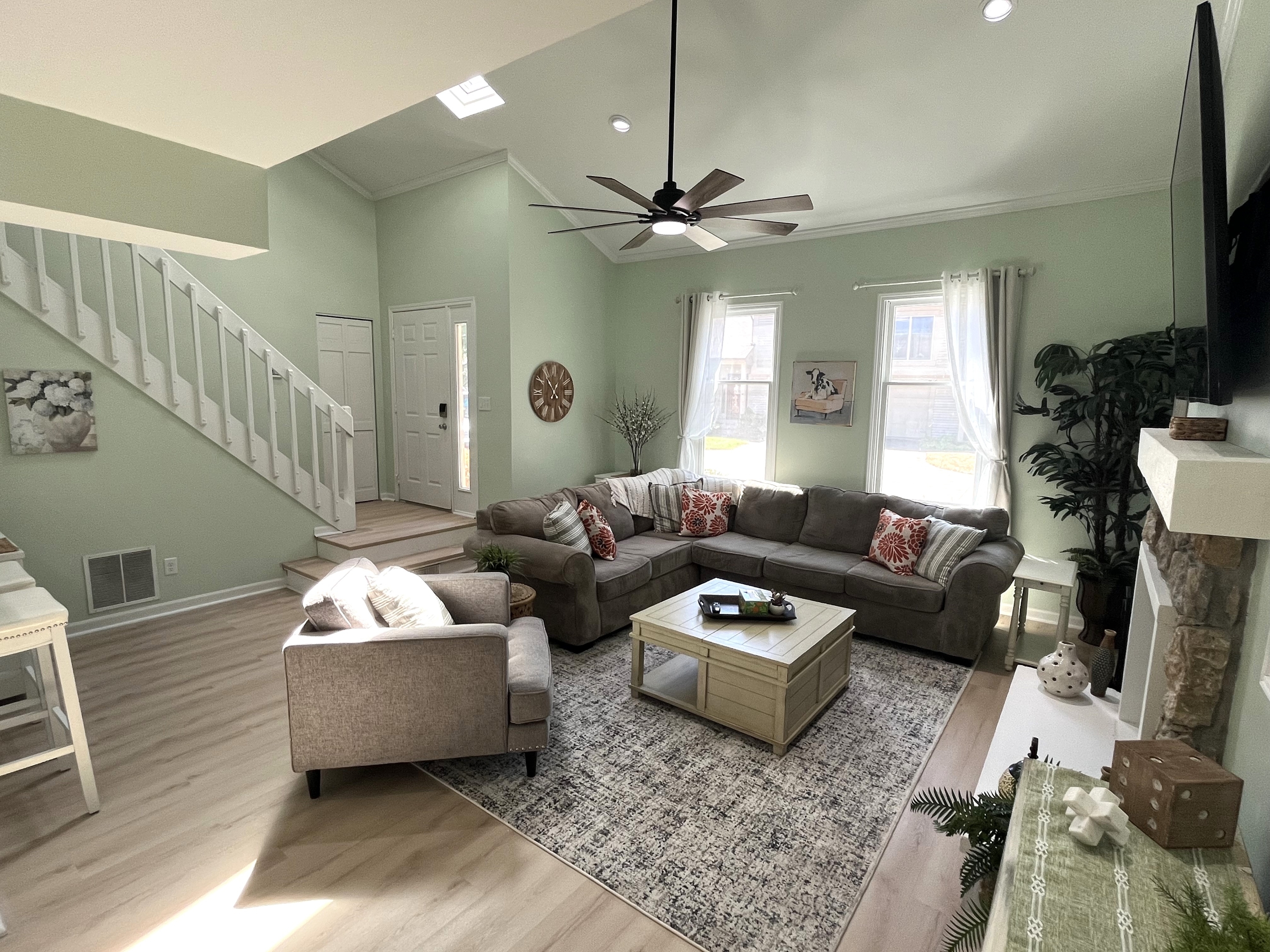 6220 Crofton Dr – photo 3