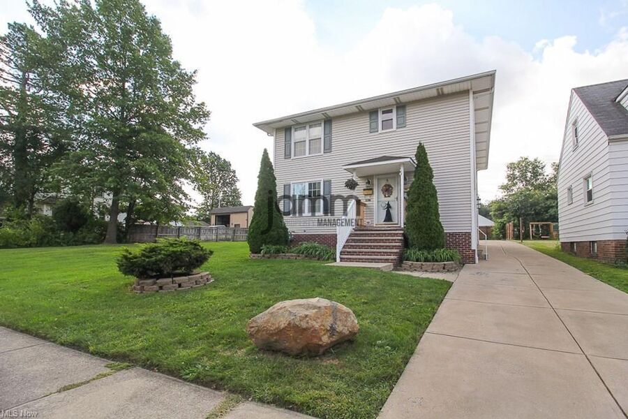 3027 Brookdale Ave – photo 2