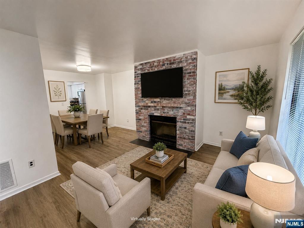 125 Riva Dr – photo 2
