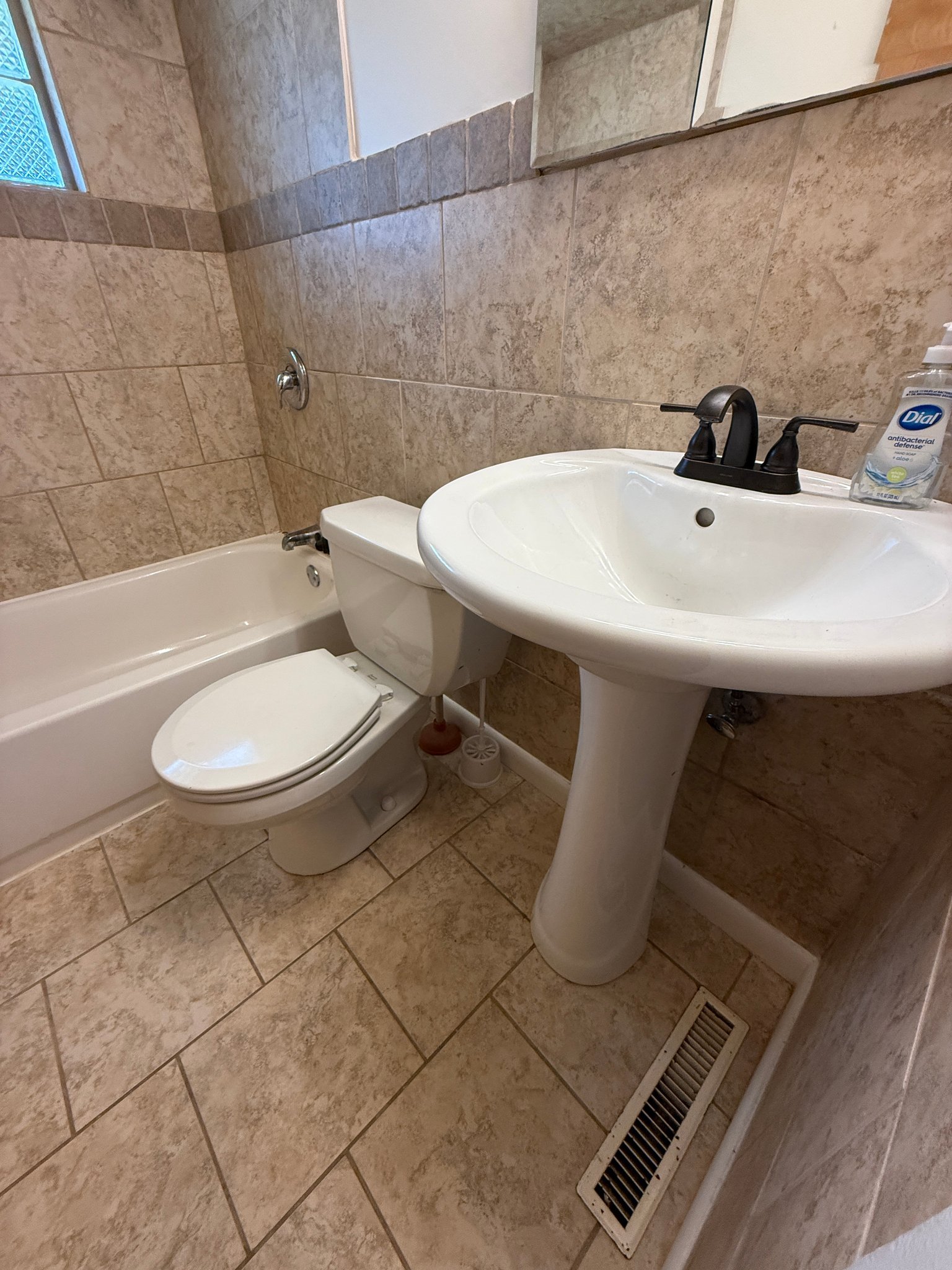 3918 Cordell Dr – photo 4