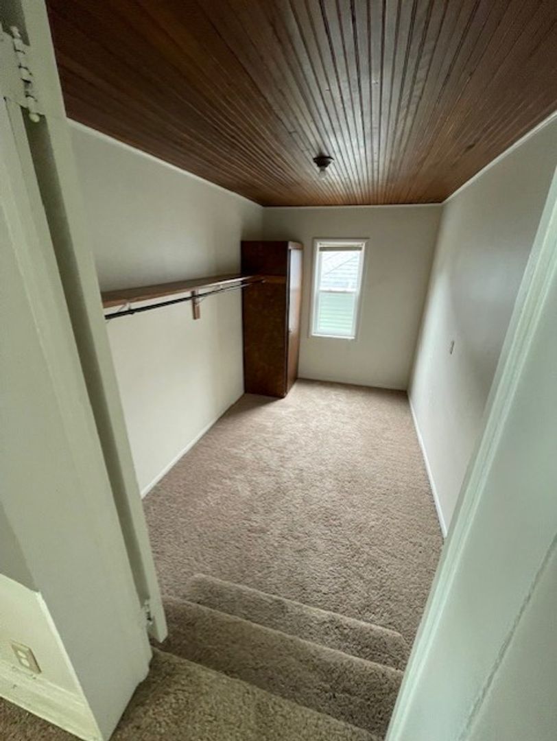 238 W Walnut St unit 238W-3 – photo 4