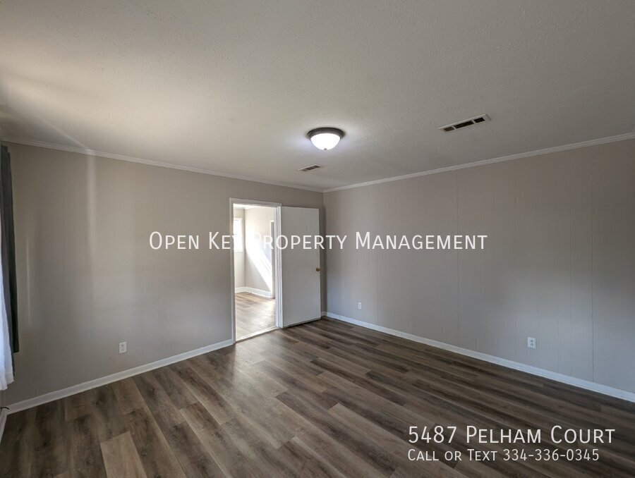 5487 Pelham Ct – photo 4