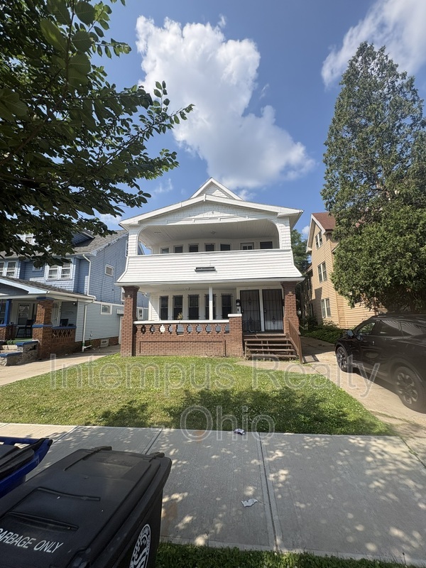 942 Eddy Rd unit 2 – photo 2