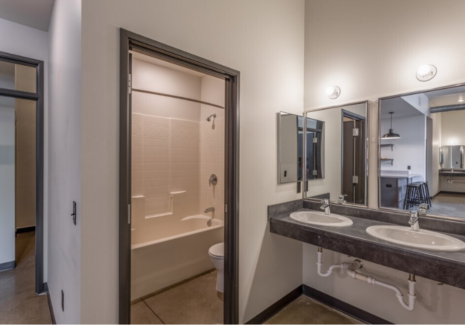 520 4th St unit 207 - D – photo 4