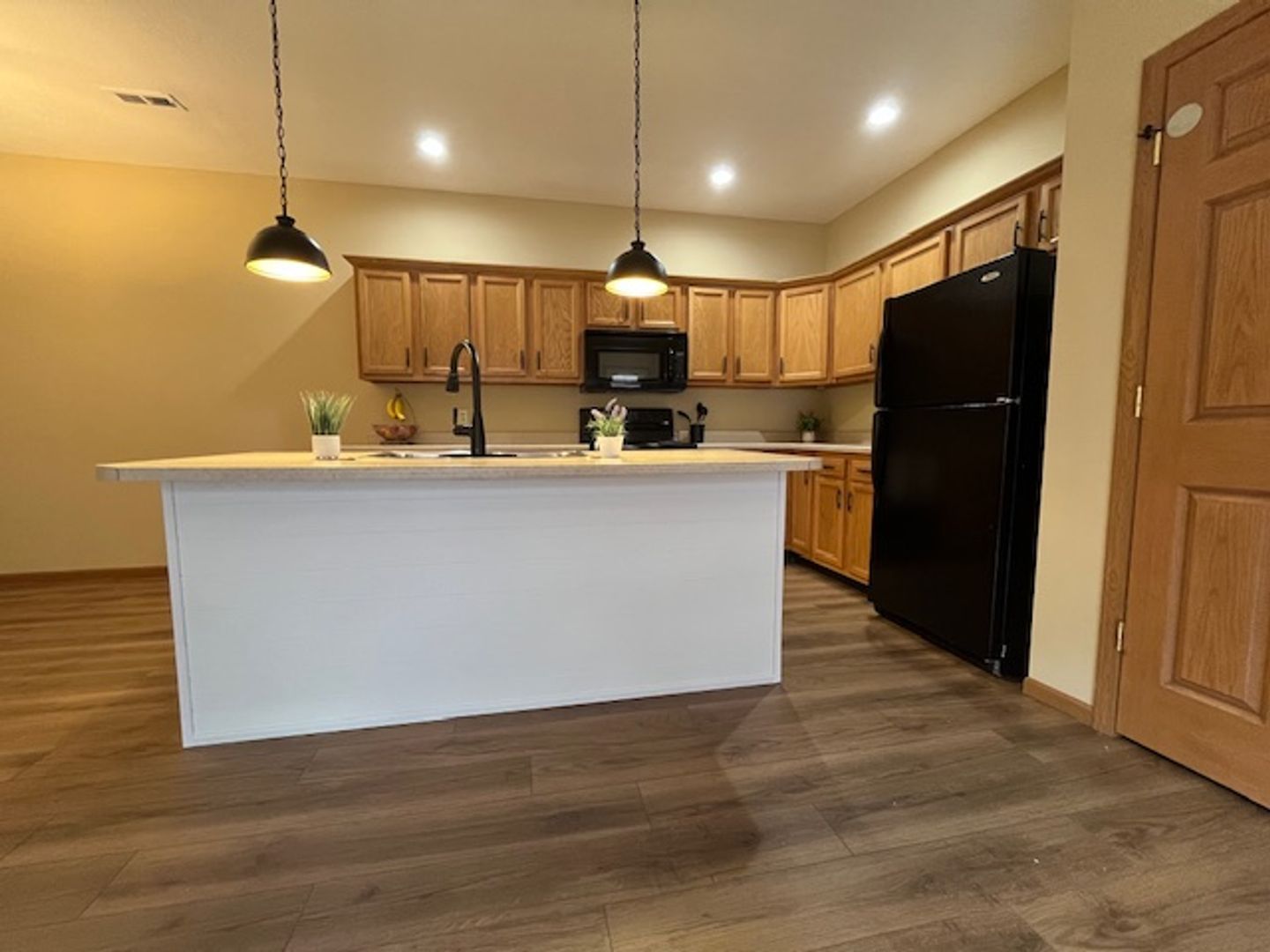 1530 Williamsburg Pl unit 1530-A Williamsburg Pl – photo 1