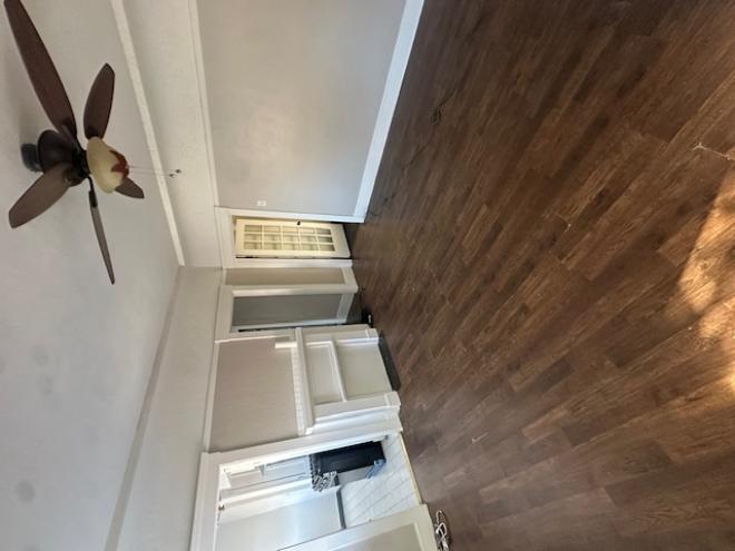 217 E Willow St – photo 4