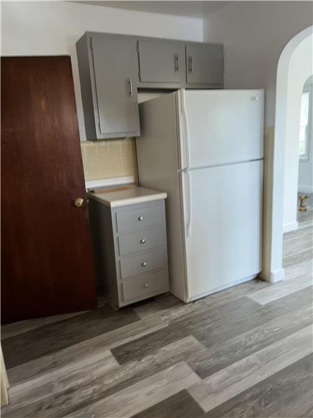130 W McConnell Ave – photo 3
