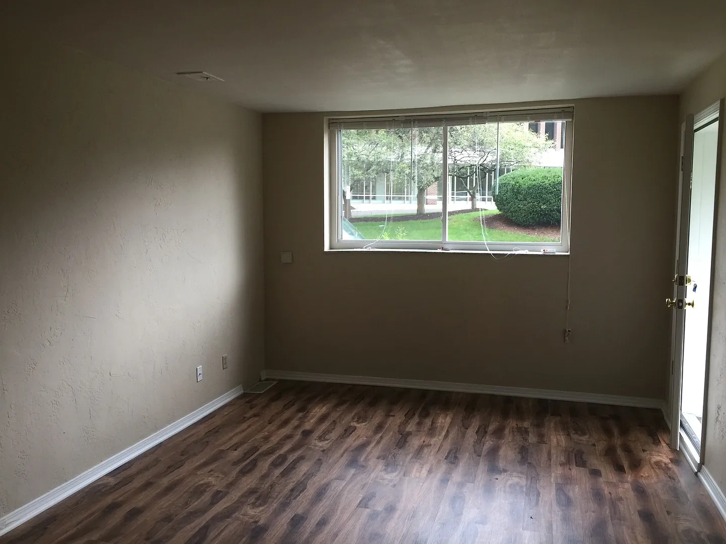 624 West – photo 5