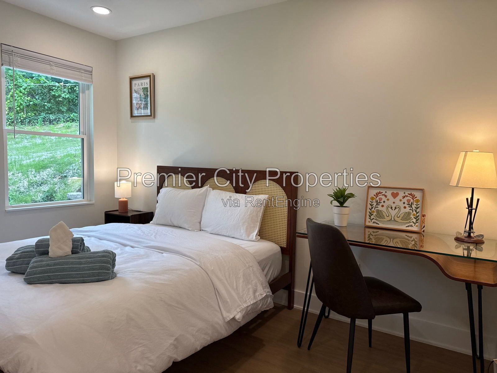 240 Mcgregor Ave unit 2 – photo 3