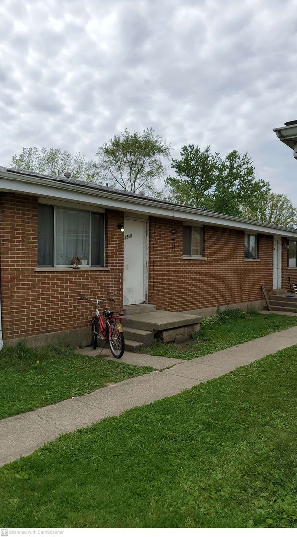 1806-1808 Montgomery Ave unit 1806 – photo 1