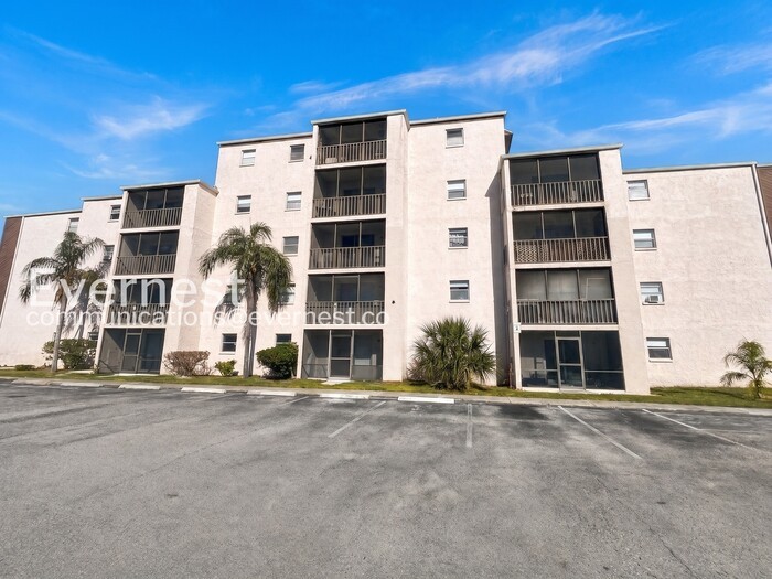 5541 Bay Blvd unit Apartment 301 – photo 1
