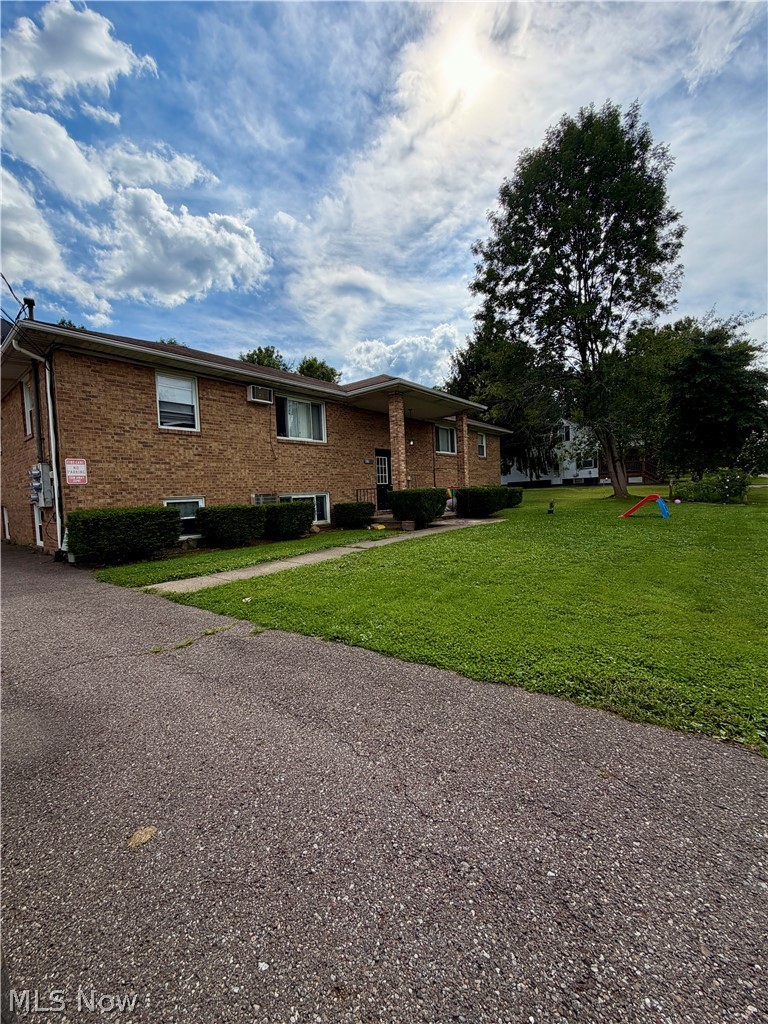 815 Moyer Ave unit 1 – photo 1
