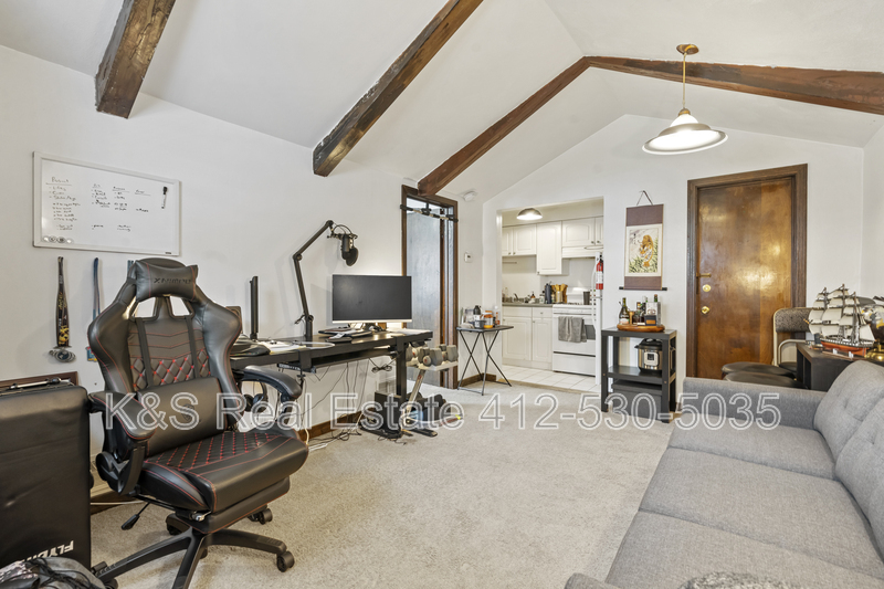 56 Wilson St unit 3 – photo 3