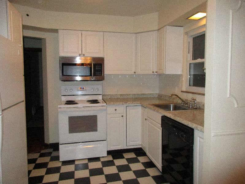 2149 Wesleyan Dr – photo 3