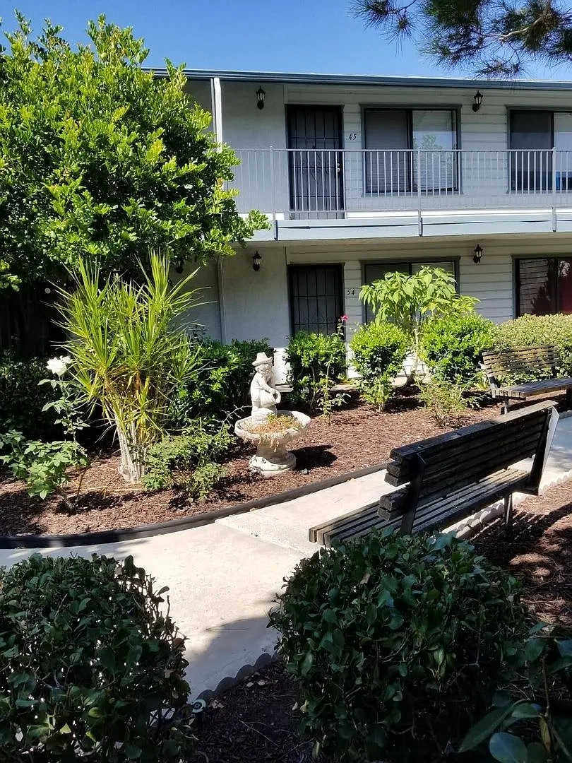 Helix Vista Senior Apartments – photo 2