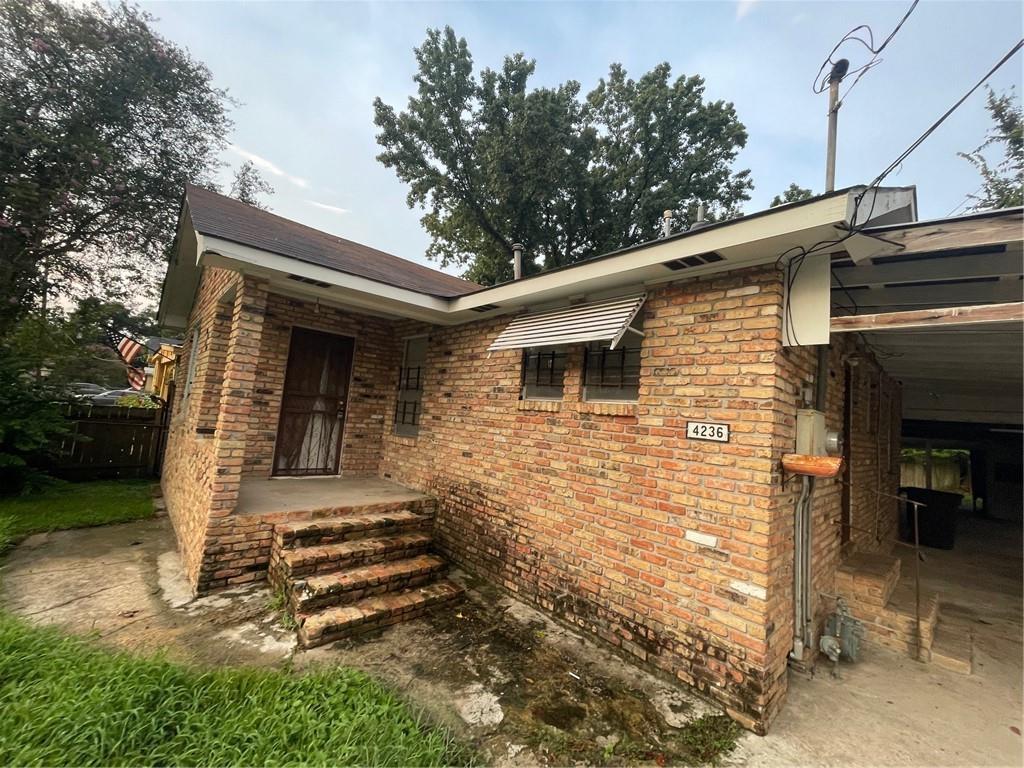 4236 Delaware St – photo 2