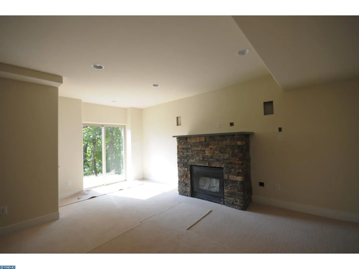 242 Krams Ave – photo 3