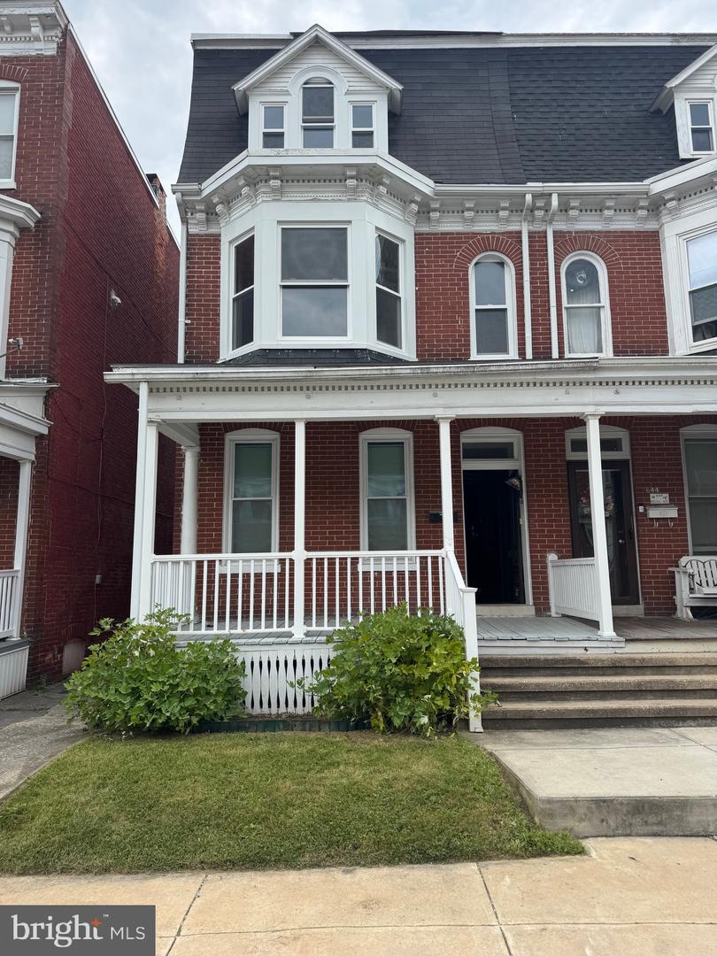 642 Pennsylvania Ave unit 2 – photo 1