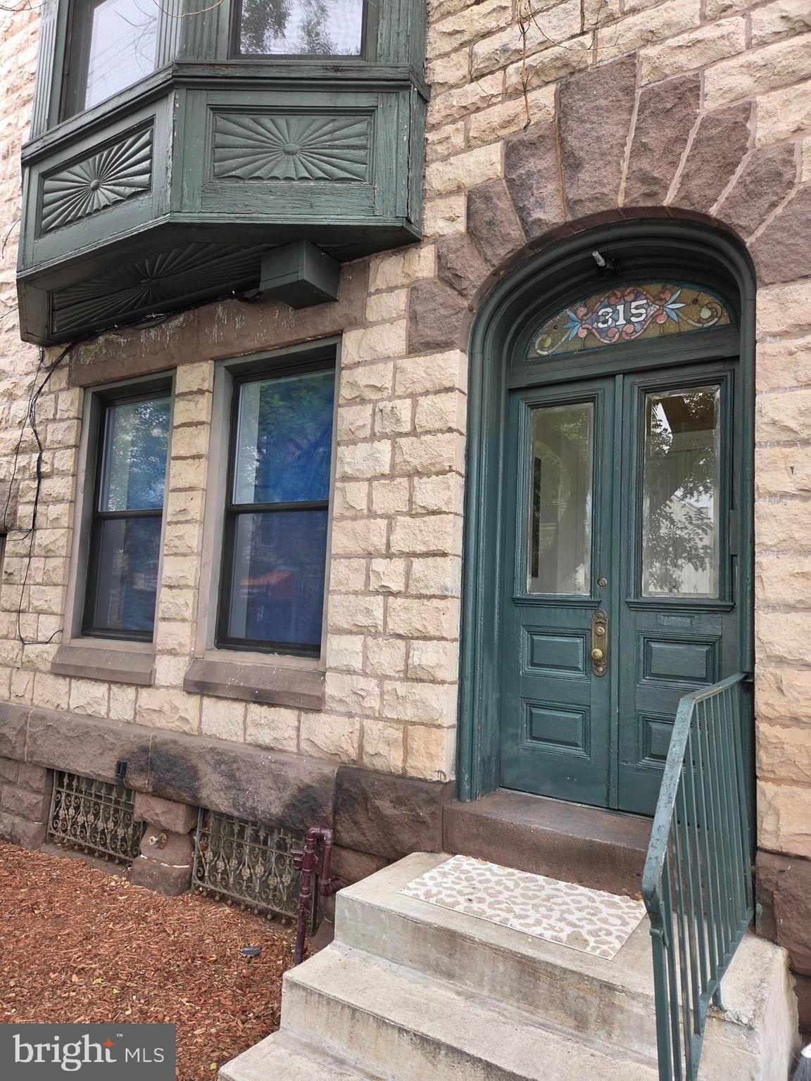 315 N 6th St #2F – photo 1